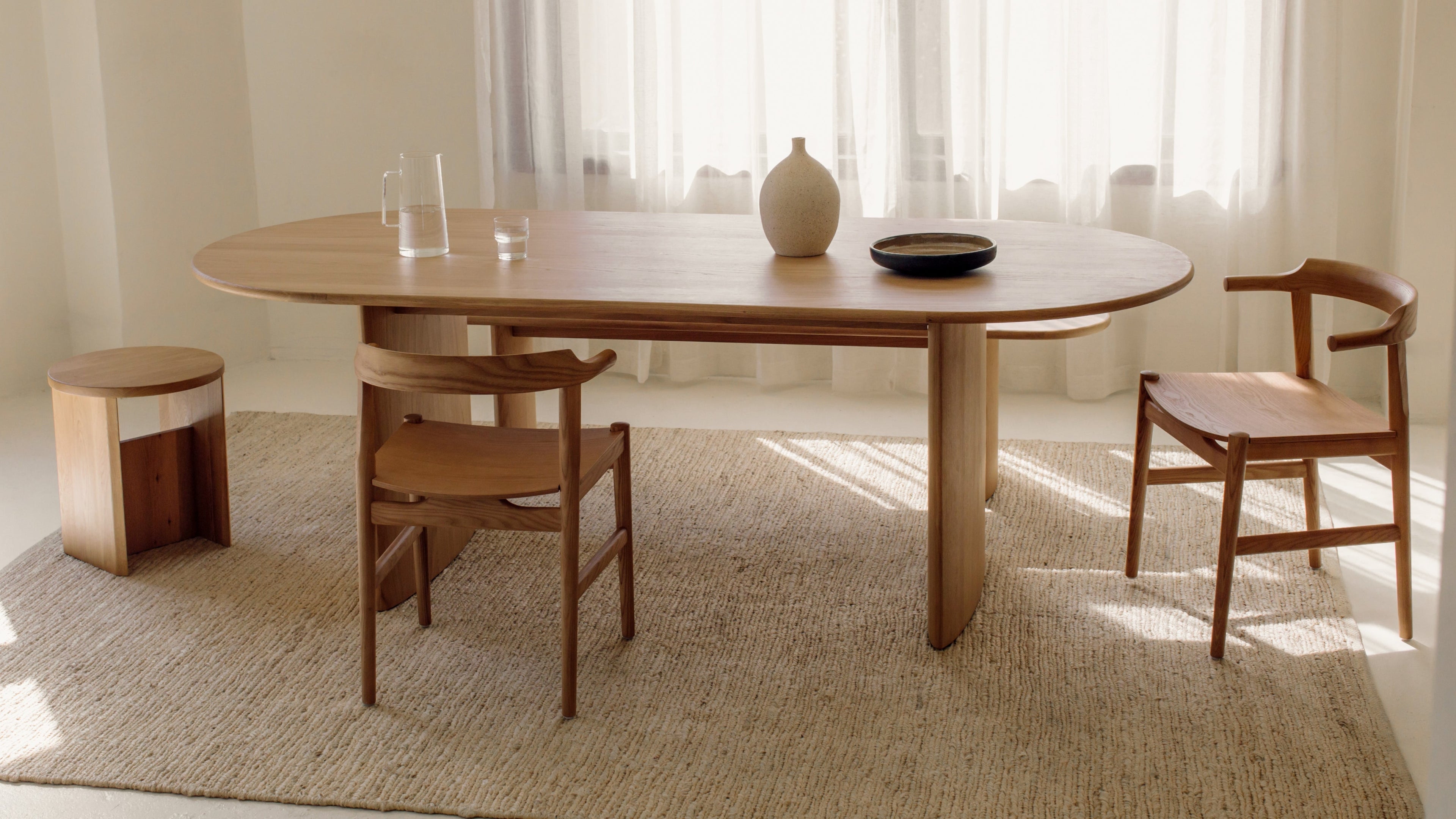 Union Dining Table, Seats 6-8 People, White Oak